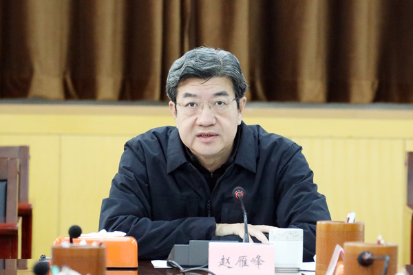 第十三次中心组学习5H3A0377.jpg