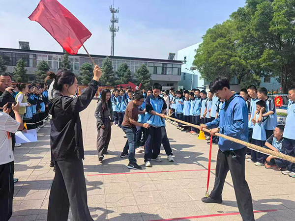 太原理工522.jpg