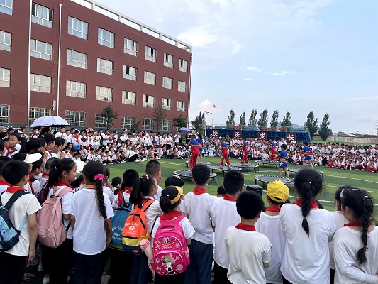 学雷锋1.jpg