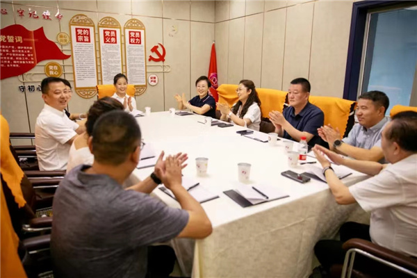 党建指导员走访省级体育类协会 (1).jpg